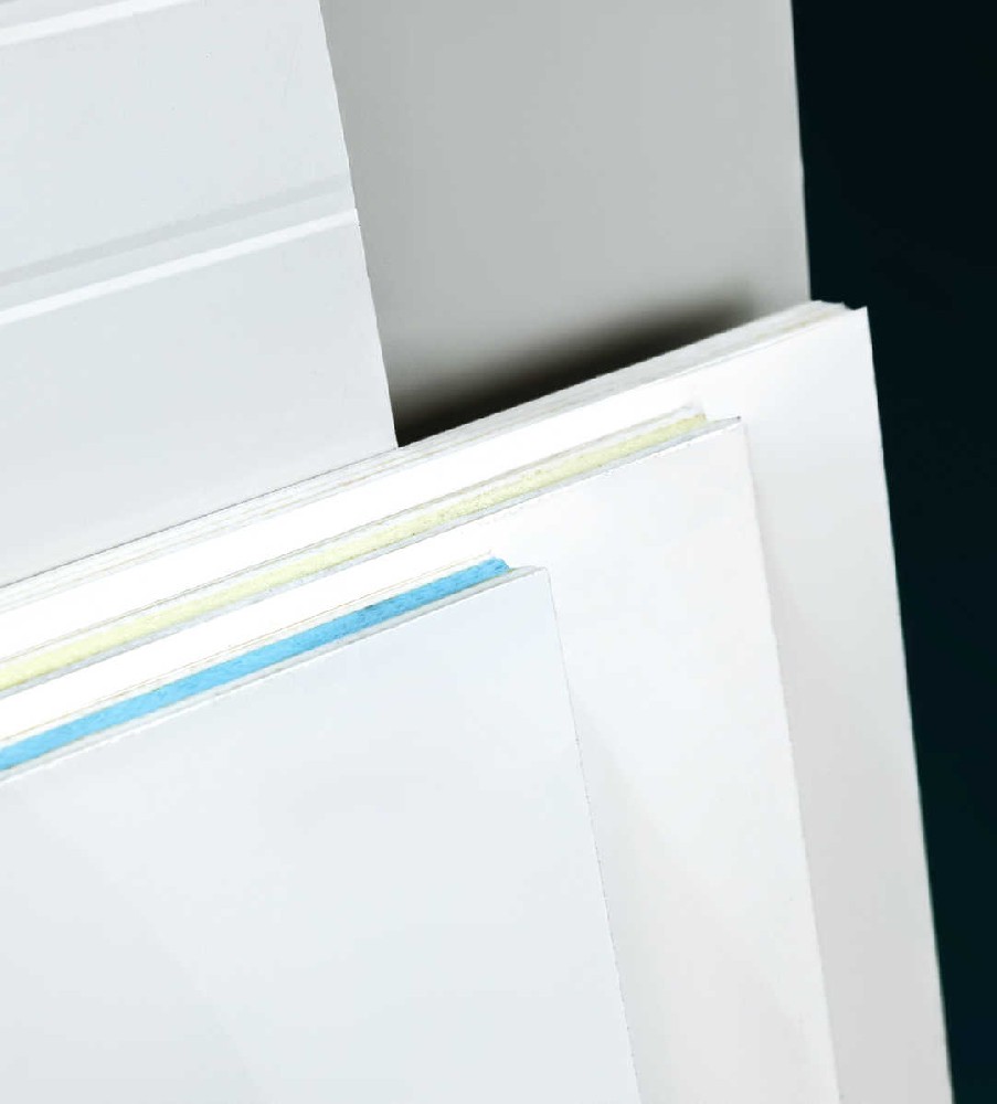 刚性隔热节能板